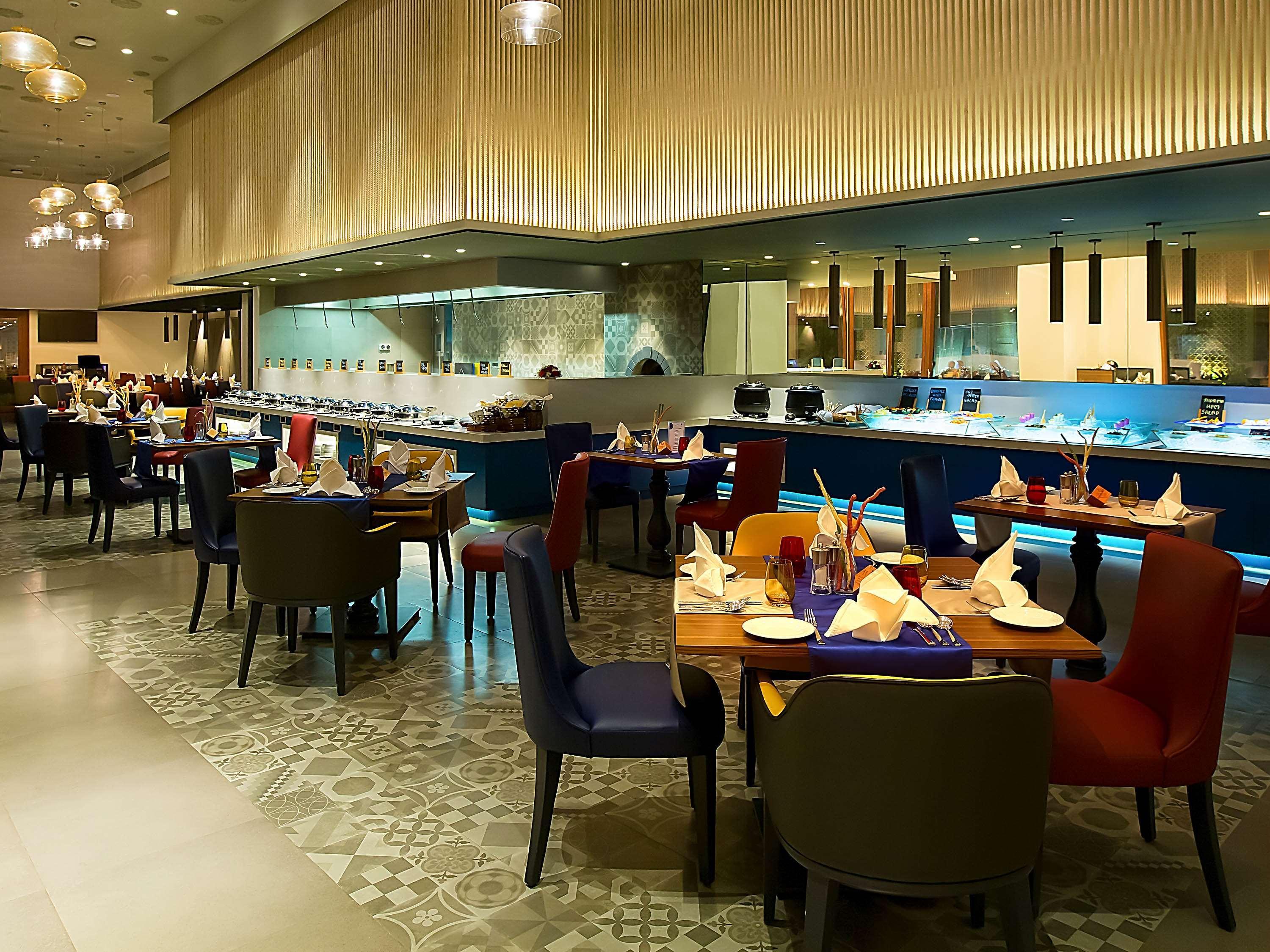 Grand Mercure Mysore - An Accor Brand Exterior foto The restaurant