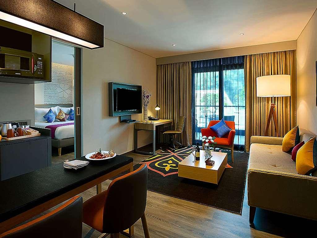 Grand Mercure Mysore - An Accor Brand Zimmer foto A typical suite at the hotel