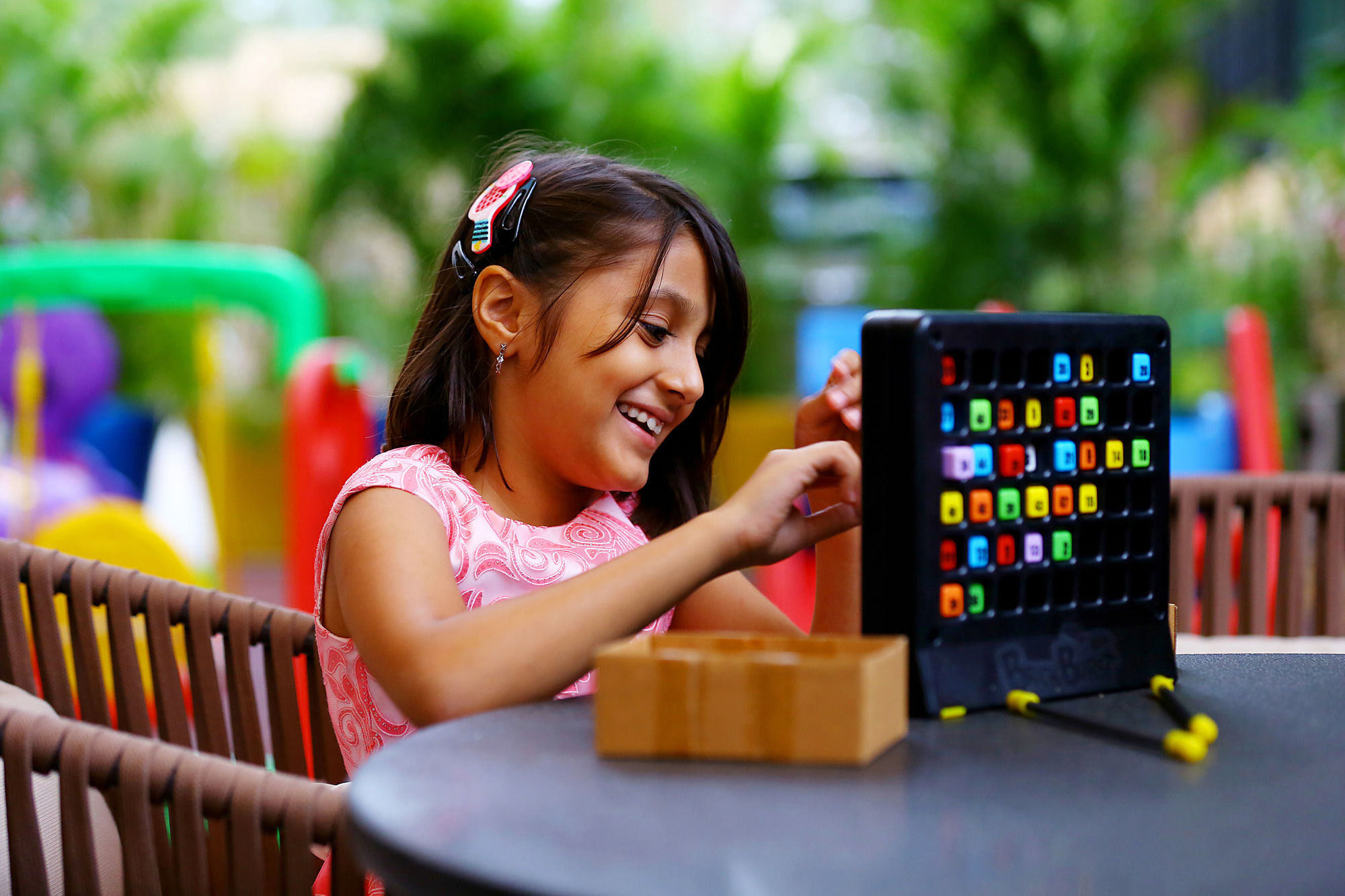 Grand Mercure Mysore - An Accor Brand Exterior foto A child playing with a tablet